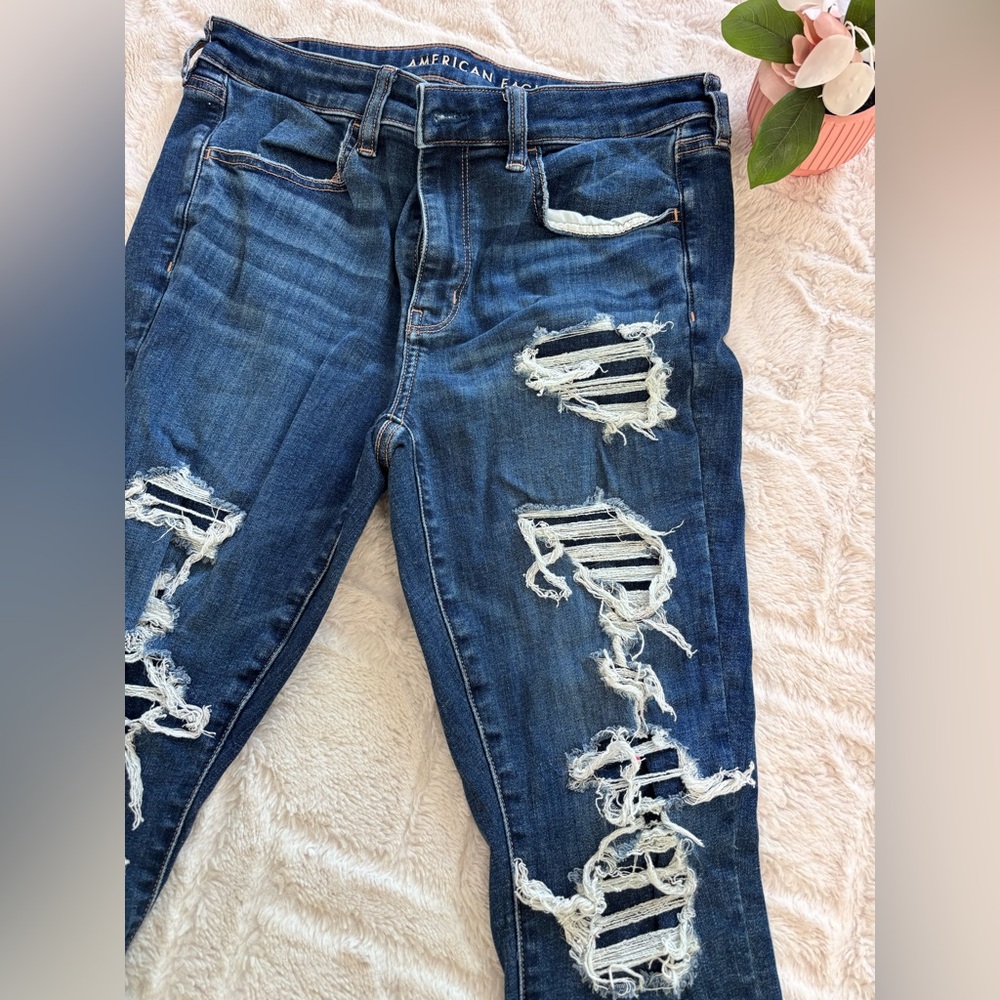American Eagle AE Distressed Dark Wash Hi Rise Jegging Jeans. Size 10